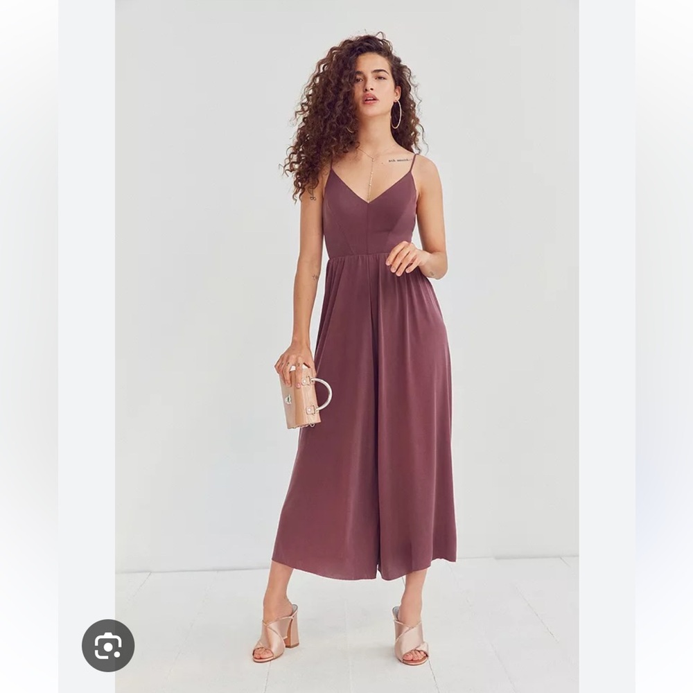 Silence + Noise Molly Cupro Culotte Jumpsuit. Maroon eggplant color. Size small.